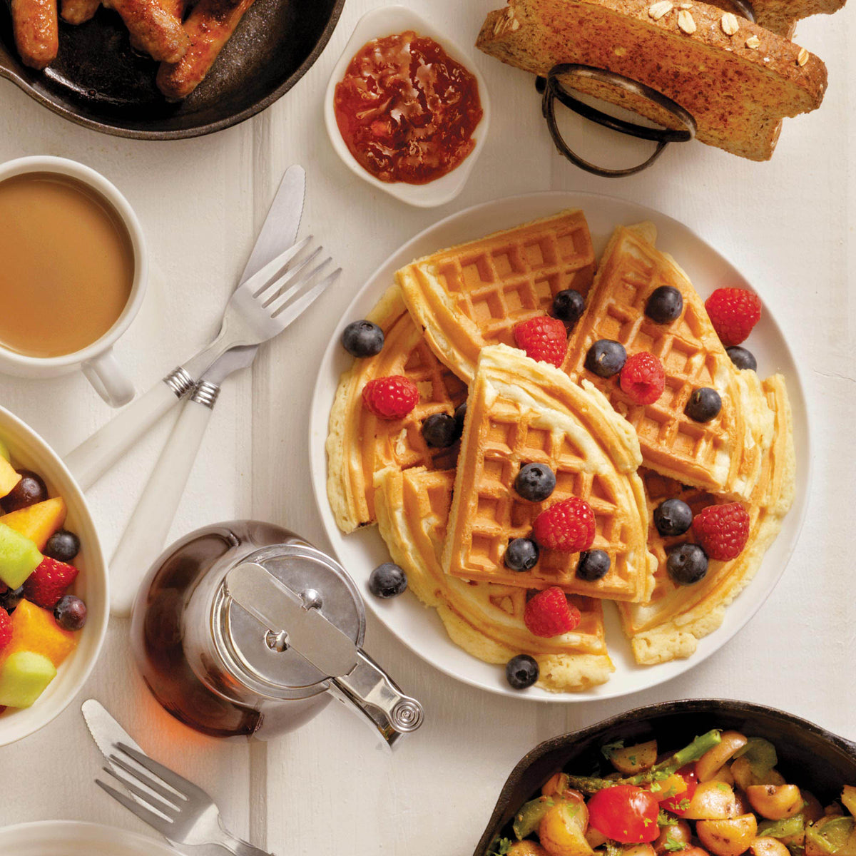 Dualit contact toast and waffle iron for catering, polished stainless steel, with dual cooking surfaces for versatile breakfast preparation