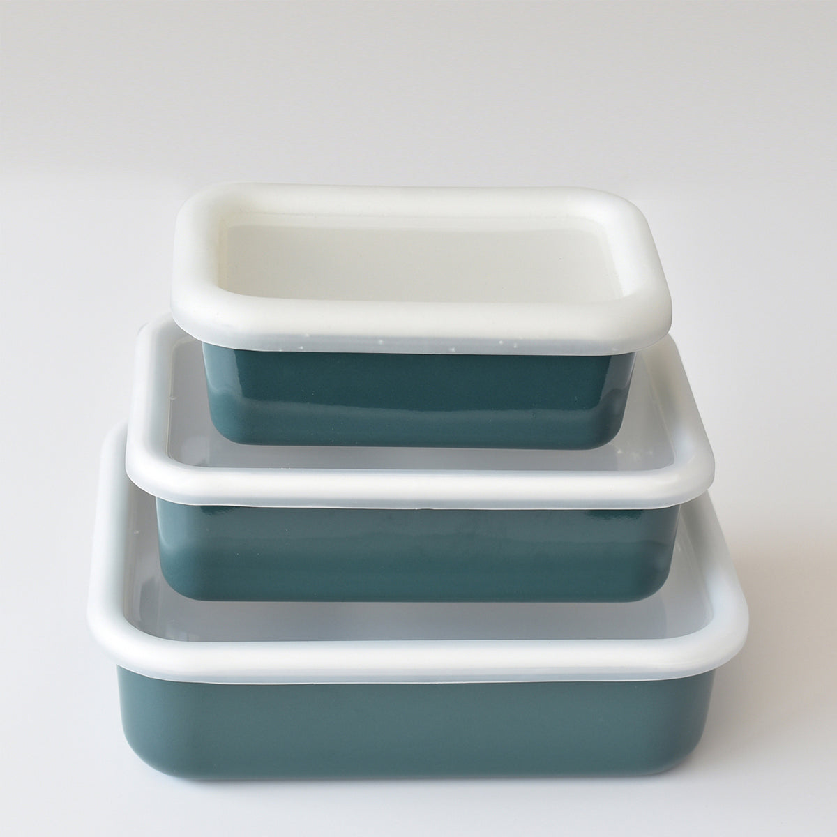 HONEYWARE Color Line emailledosen in smaragd green with 740ml capacity, featuring a vibrant, glossy enamel finish.