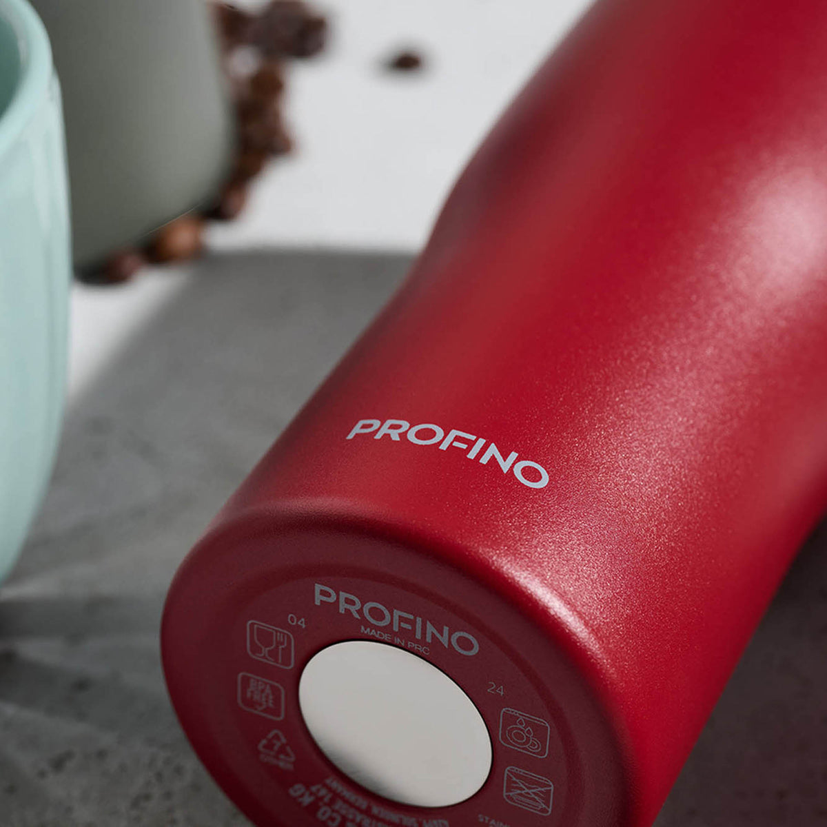 PROFINO Barista thermobecher in burgundy, stainless steel travel mug with lid for hot beverages.