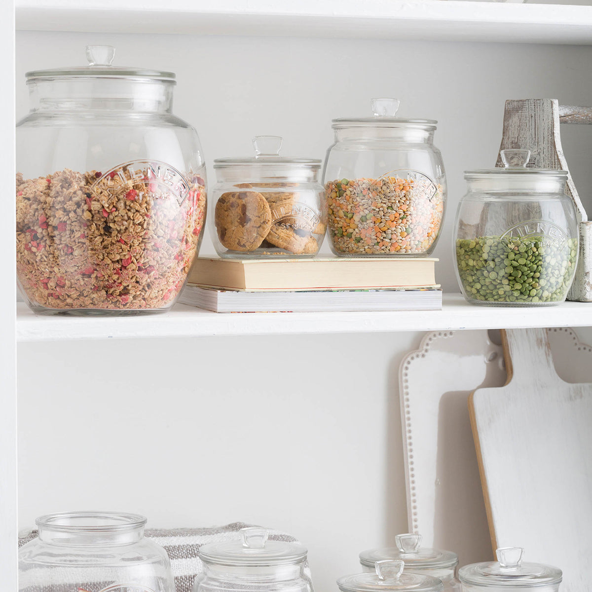 KILNER universal storage jar with clear glass body and metal screw lid, ideal for kitchen pantry organization.