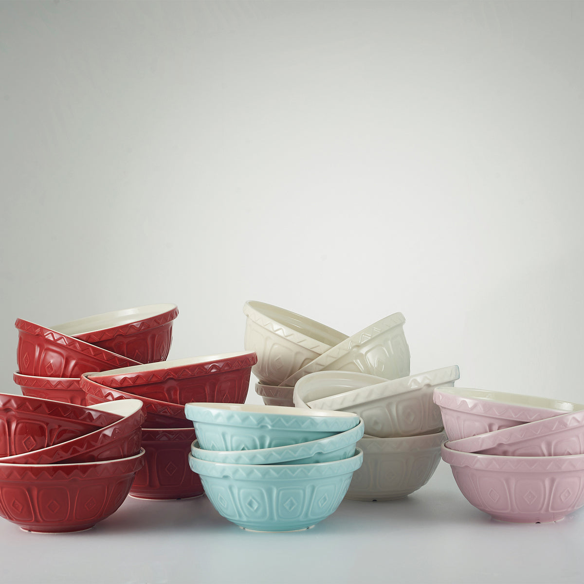 Blue Mason Cash mixing bowl, ceramic Rührschüssel with a classic design, perfect for baking and food preparation.