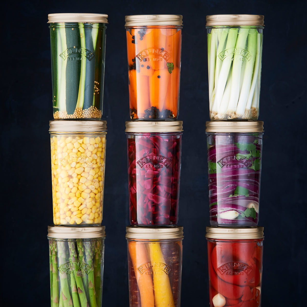 KILNER Einkochglas with wide mouth in clear glass, ideal for preserving fruits and jams, showing the jar's transparent design.