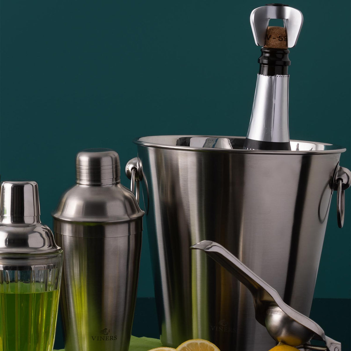 VINERS stainless steel champagne cooler in silver, elegant champagne bucket with a sleek design and polished finish.