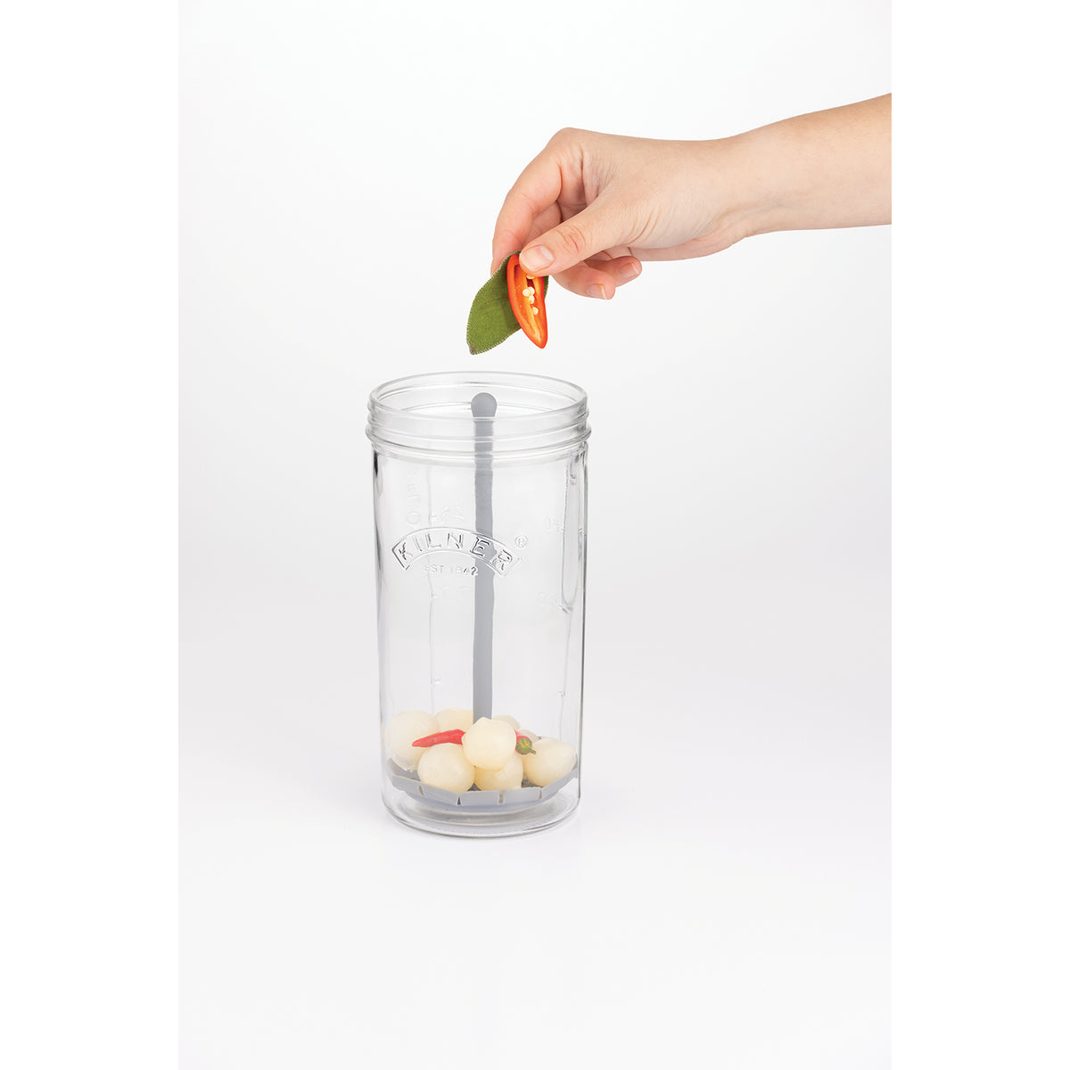 KILNER einkochglas with wide mouth in clear glass, featuring a metal screw lid for preserving foods and jams.