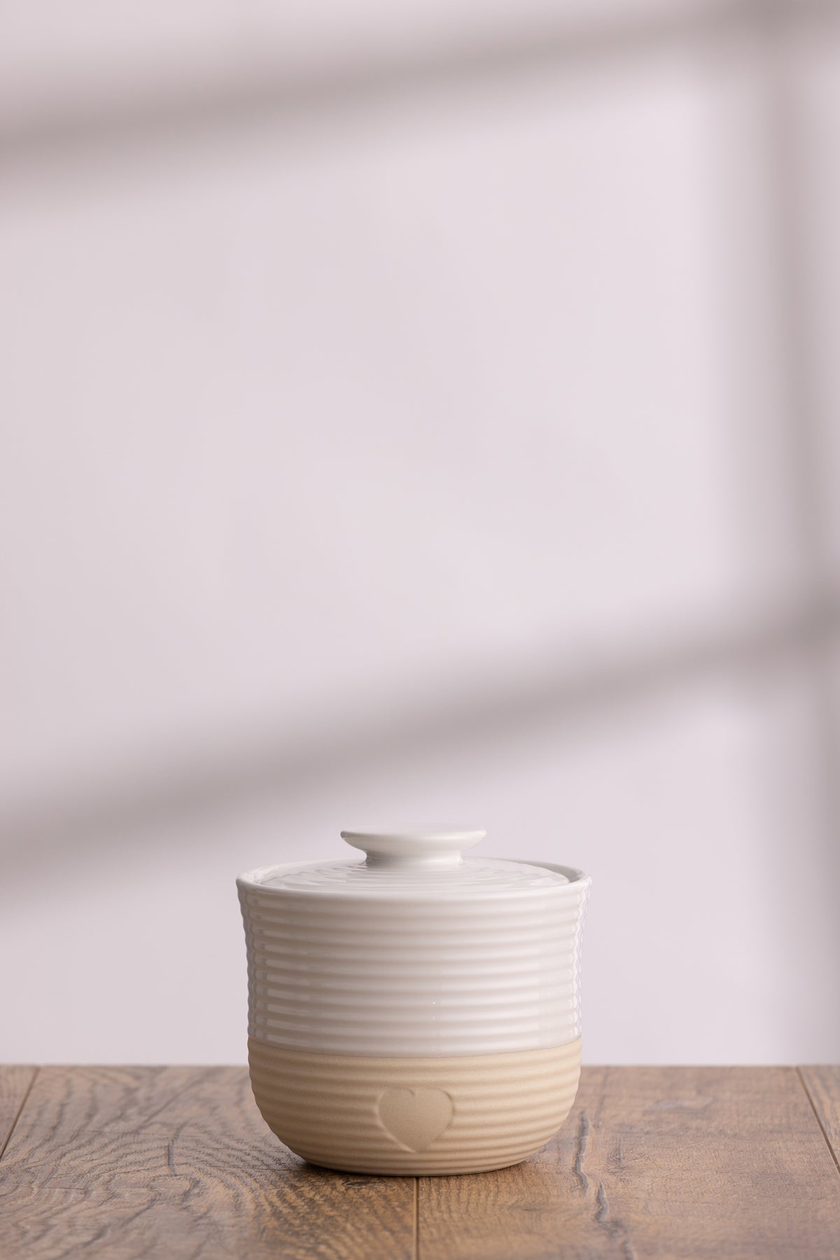 Mason Cash Rustic Charm beige storage jar, Vorratsdose with a classic ceramic design and rustic finish.