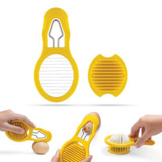 DREAMFARM Eierschneider Eggler in yellow, 7.2 cm, with serrated edge for easy egg slicing, shown on a clean background.