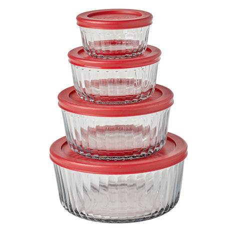 Anchor Hocking SnugFit food storage container with clear plastic lid, ideal for keeping snacks and leftovers fresh.