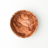 BÉRARD brown fruit bowl with a 18 cm diameter, made of ceramic, shown with fruit inside.