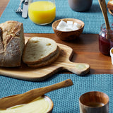 BÉRARD Olivenholz-Schneidbrett mit Griff, RACINE, handcrafted cutting board with handle in rich olive wood finish