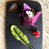 BÉRARD black wooden Schneidbrett L cutting board with 15 cm size, showing smooth surface and rounded edges.