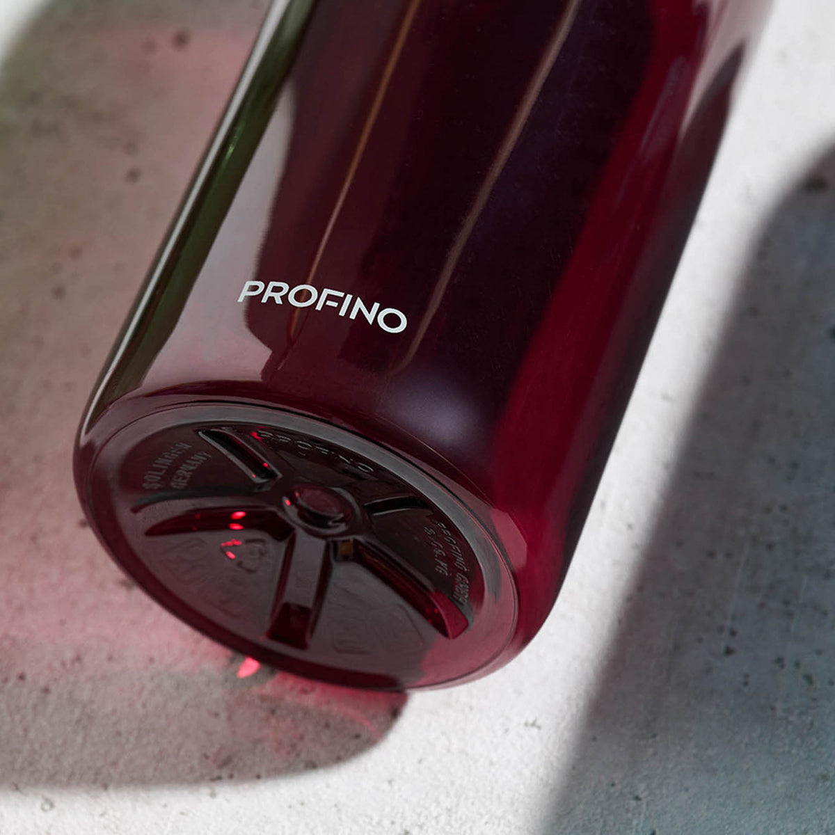 PROFINO Sparkle 600 ml reusable water bottle with a colorful, textured design and secure lid for everyday hydration.
