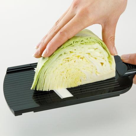 KYOCERA ceramic 4-stage hobel in black with adjustable sharpening settings, designed for precise tool sharpening.