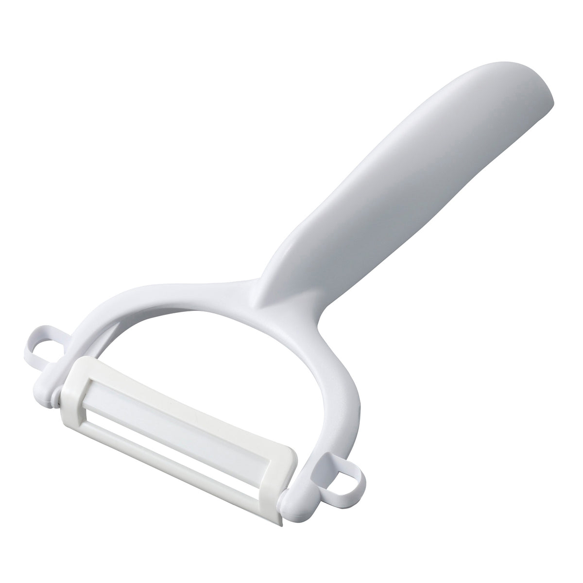 KYOCERA double-sided green vegetable peeler with sharp blades and ergonomic handle, designed for peeling fruits and vegetables.