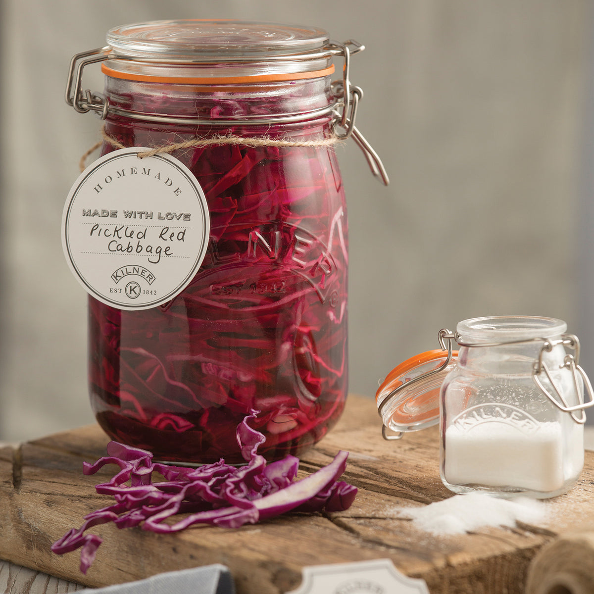 Clear KILNER Clip Round canning jar for preserving, made of durable glass with a secure clip lid for storing homemade preserves.