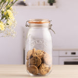 KILNER clear Clip Round canning jar with metal lid for preserving fruits and vegetables, made of durable glass.