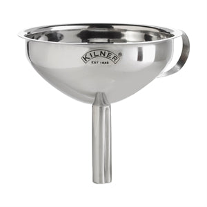 KILNER stainless steel juice funnel, 13 cm diameter, with wide opening and spout for easy liquid transfer.