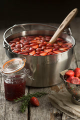 KILNER stainless steel 8L Einkochtopf with lid, ideal for preserving and canning food at home.