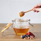 Clear 400 ml KILNER honey jar with a spout, designed for storing and serving honey in a traditional glass honey pot.