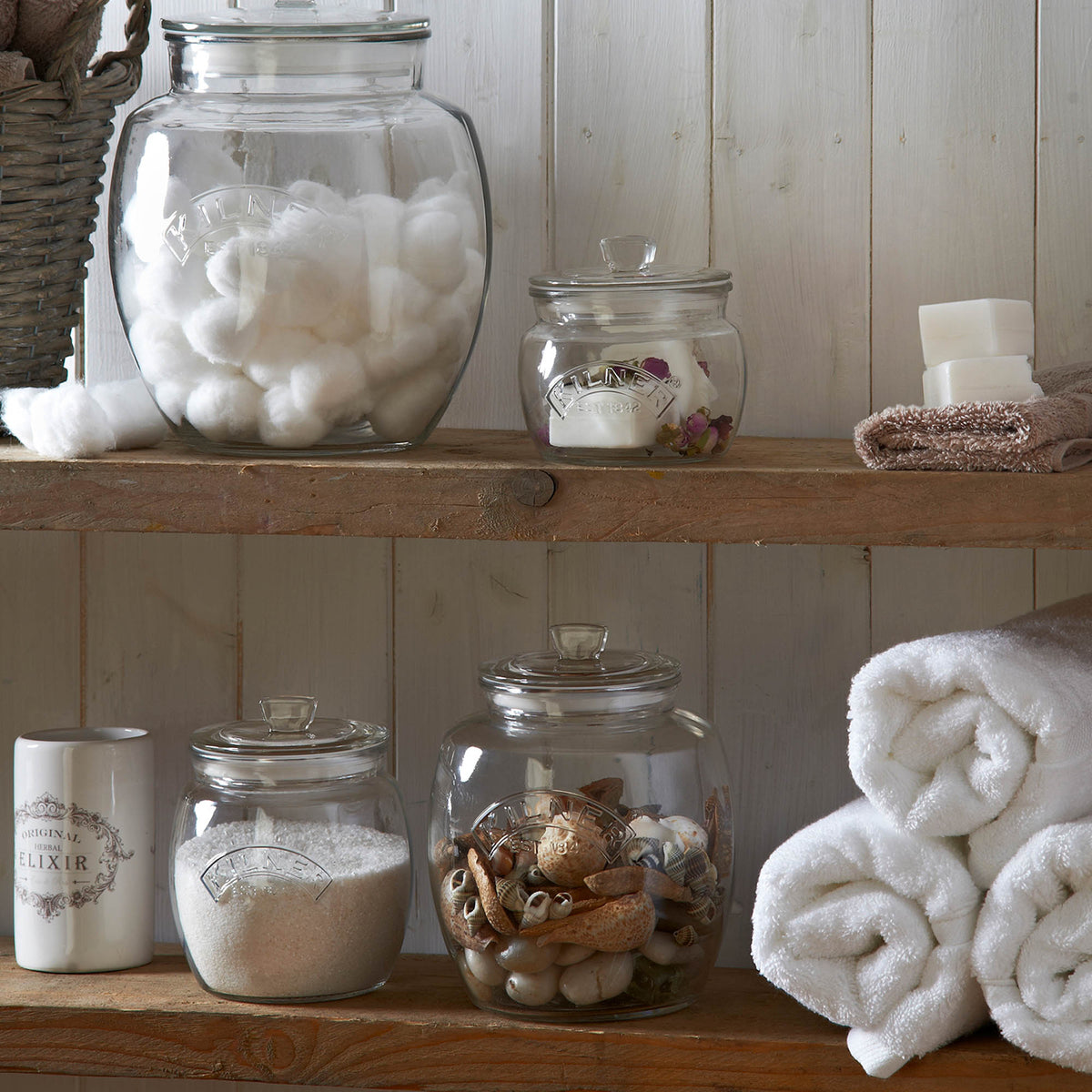KILNER universal storage jar with screw-top lid, clear glass container for pantry organization and food storage.