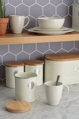 TYPHOON Vorratsbehälter in pastellcreme, LIVING collection, with clear lid for storing dry foods and keeping them fresh.