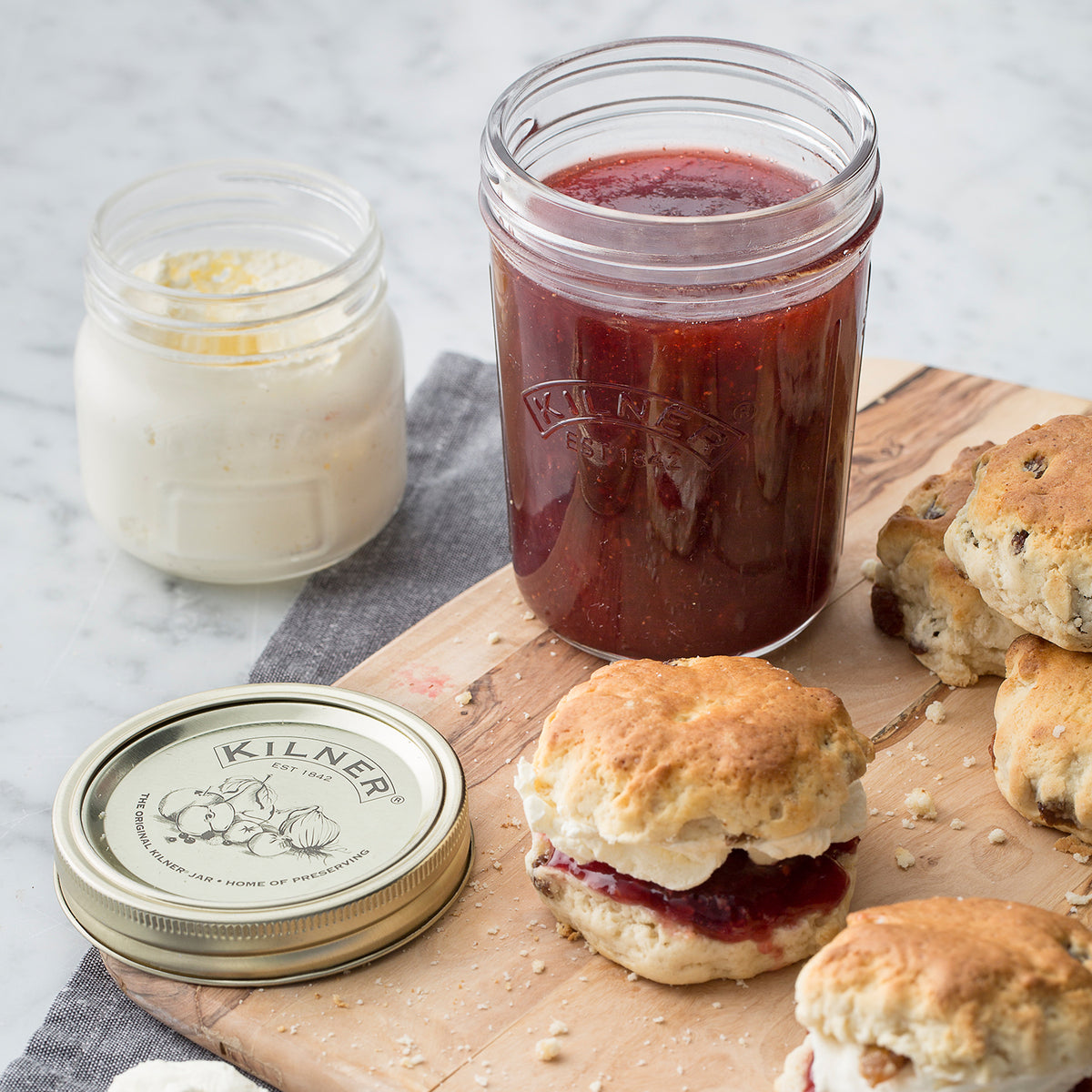 KILNER einkochglas with wide mouth in clear glass, showing a transparent jar for preserving and canning foods.