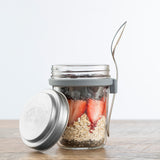 KILNER breakfast glass for to-go, clear 350 ml, with a lid and straw, ideal for coffee or juice on the go.
