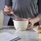 White Mason Cash 1L Messkrug with handle, ceramic measuring jug for liquids, featuring a simple, classic design.