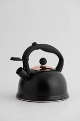 Black P & K Wasserkessel kettle with a sleek design, featuring a curved spout and ergonomic handle.