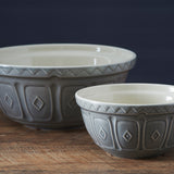 Gray Mason Cash mixing bowl, ceramic Rührschüssel with a classic design, suitable for baking and food preparation.
