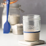 KILNER Sauerteig Herstellungsset in klar 500 ml jar with lid for making and storing sourdough bread starter.