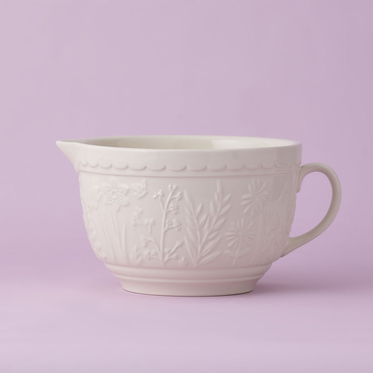 Mason Cash In The Meadow transparent mixing bowl with floral pattern, ideal for baking and kitchen prep.