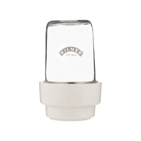 KILNER Kräuter-Frischeglas 500 ml glass jar with fresh herbs, featuring a clear lid for storing and preserving herbs.