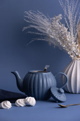 White P & K PRICE & KENSINGTON Luxe teapot with six matching cups, elegant ceramic design for tea service.