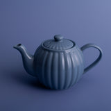 White P & K Kensington Luxe teapot with 6 cups, elegant ceramic tea set for brewing and serving tea.