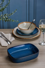 Blue Mason Cash rustic charm baking dish, rectangular Auflaufform with a textured, vintage-inspired design suitable for oven use.