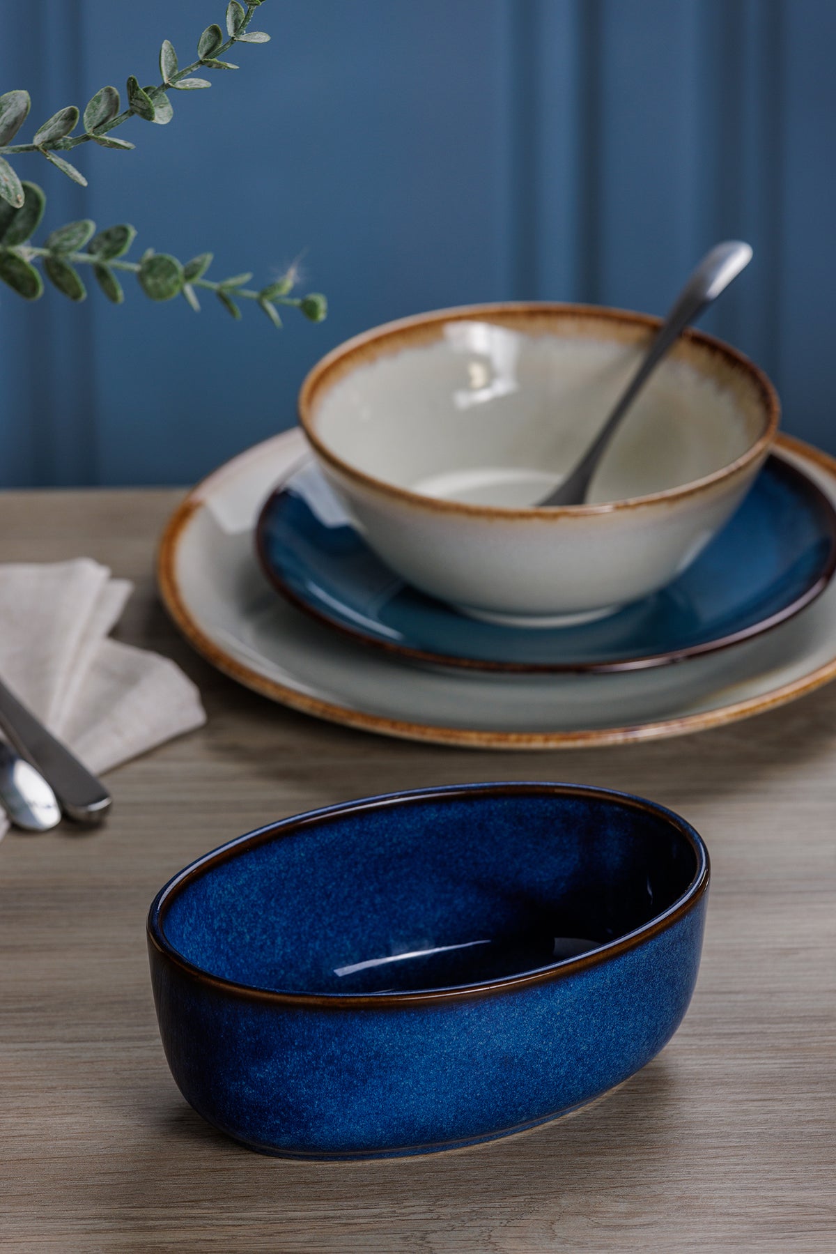 Mason Cash rustic charm blue ceramic baking dish, rectangular Auflaufform for oven baking and serving.