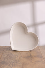 Mason Cash rustic beige Auflaufform with a charming, rustic design, ideal for baking and serving dishes.