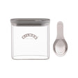 Clear KILNER 700 ml spice jar with lid, showcasing a glass container for storing herbs and spices.