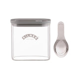 Clear KILNER 700 ml spice jar with lid, showcasing a glass container for storing herbs and spices.