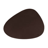 FREEFORM Platzset in KIESEL brown, 42 x 30 cm, featuring a durable design and natural stone-inspired pattern.