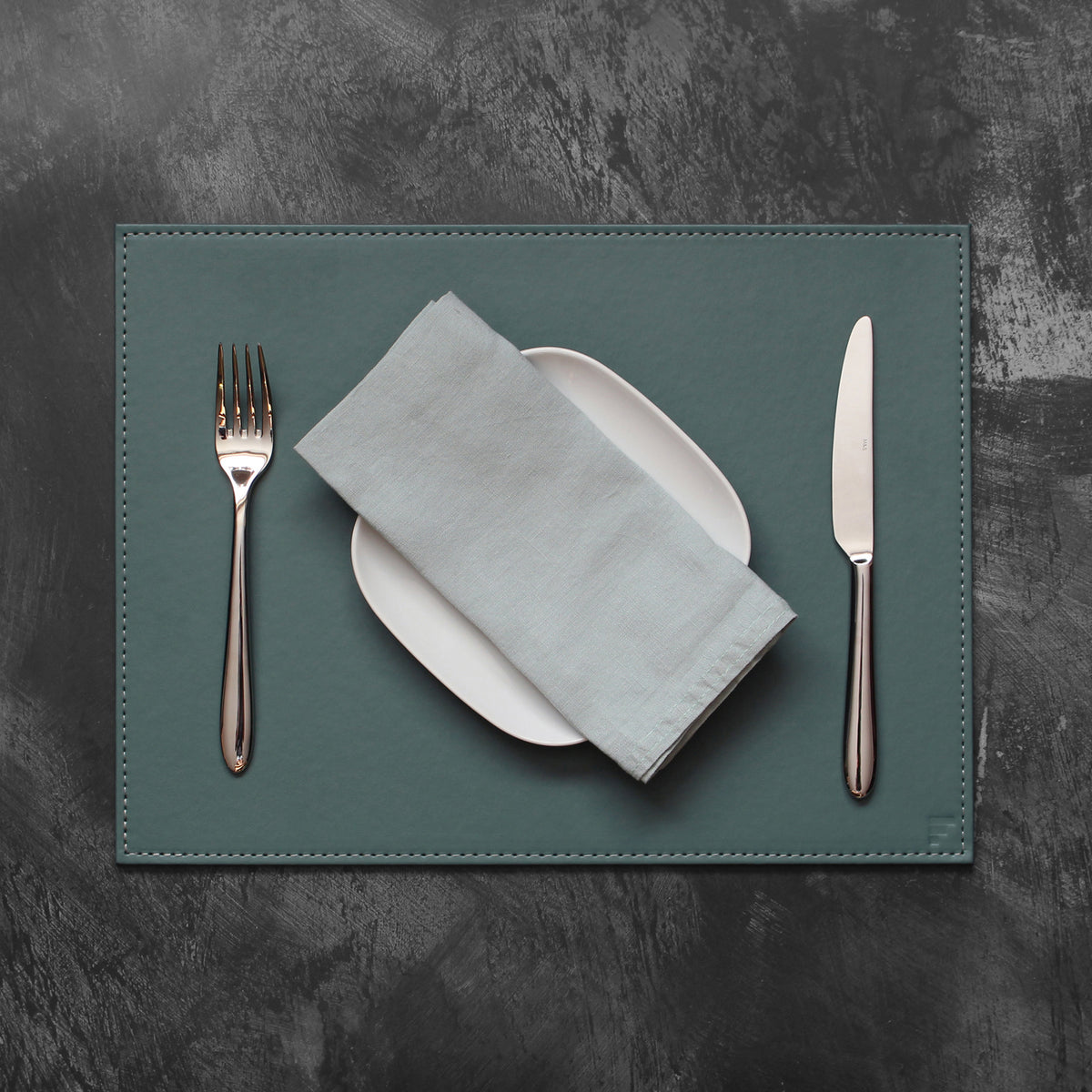 FREEFORM Platzset DUO in petrol and anthracite, rectangular table setting with woven fabric, stylish and durable for dining.