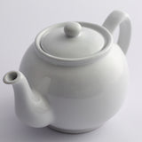 White P & K Teekanne by PRICE & KENSINGTON with a classic design, shown from a front view, perfect for brewing tea.