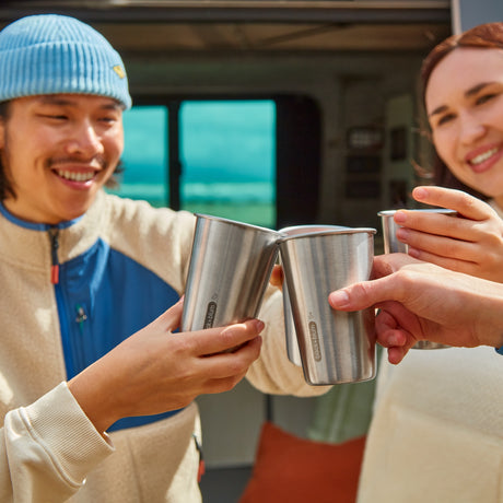 Set of four BLACK+BLUM stainless steel Becher-Set for TO-GO lunch, perfect for outdoor and beach use.