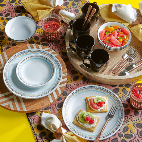Small Paloma dinner plate by Corelle, 59cm, with a white background and blue floral pattern.