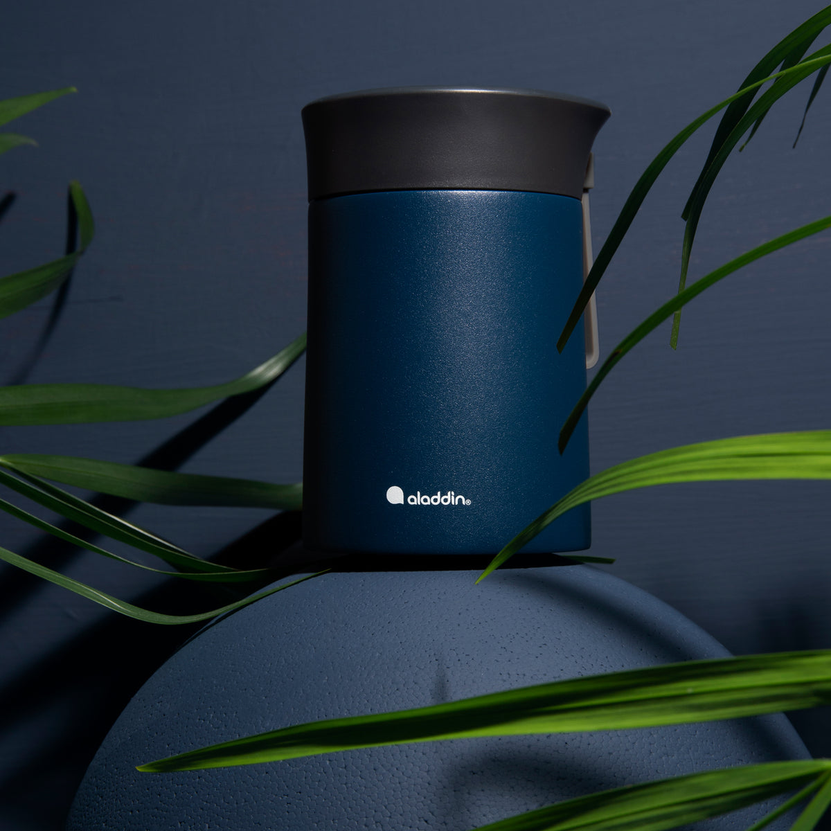 ALADDIN Bistro Lunch Thermobecher 400ml in five colors, stainless steel, double-walled insulated travel mug with lid.
